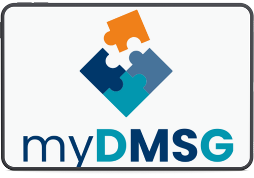 Das Bild zeigt ein Tablet, auf dessen Bildschirm das myDMSG Logo zu sehen ist